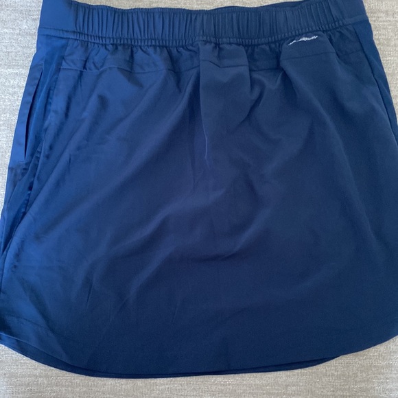 Eddie Bauer blue Woven Tech Skort Size XL. NWT. - Picture 7 of 10